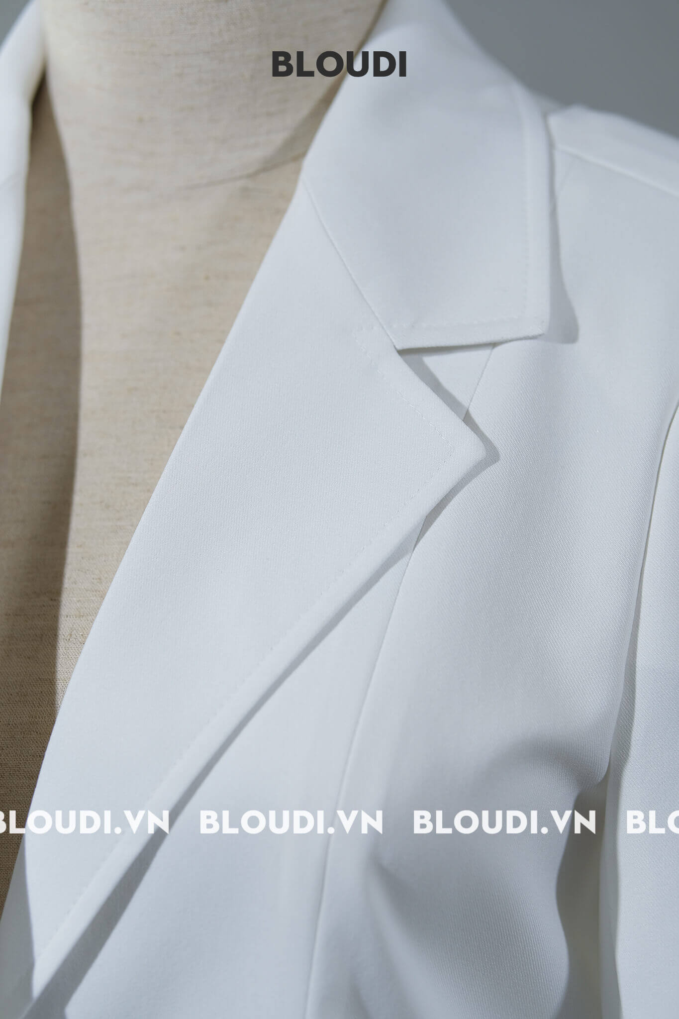 Áo Blouse Phòng Thí Nghiệm Tìm Hiểu Về Mẫu Mã Và Chức Năng