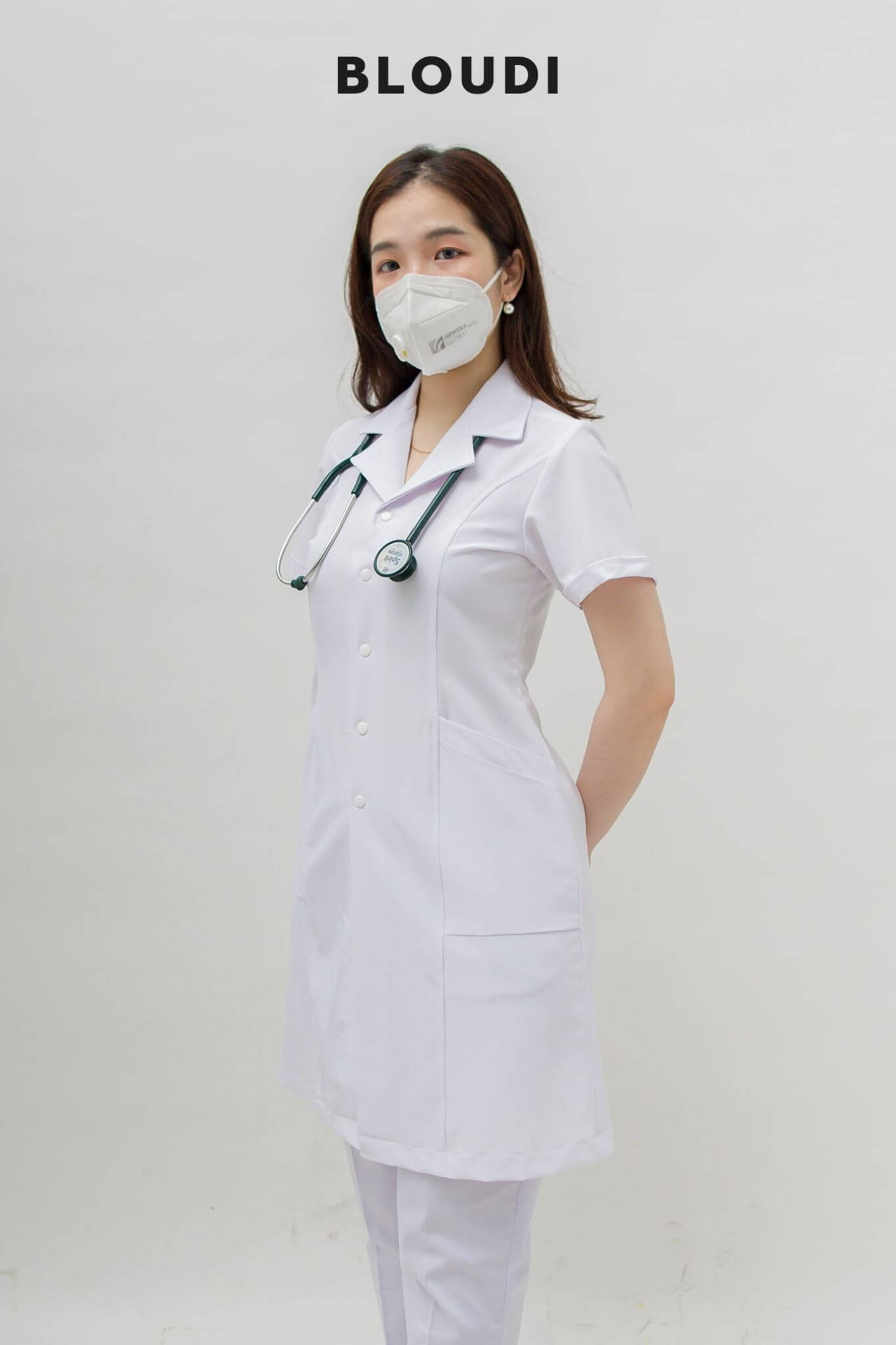 So sánh giá cả và tìm hiểu về các ưu đãi và khuyến mãi