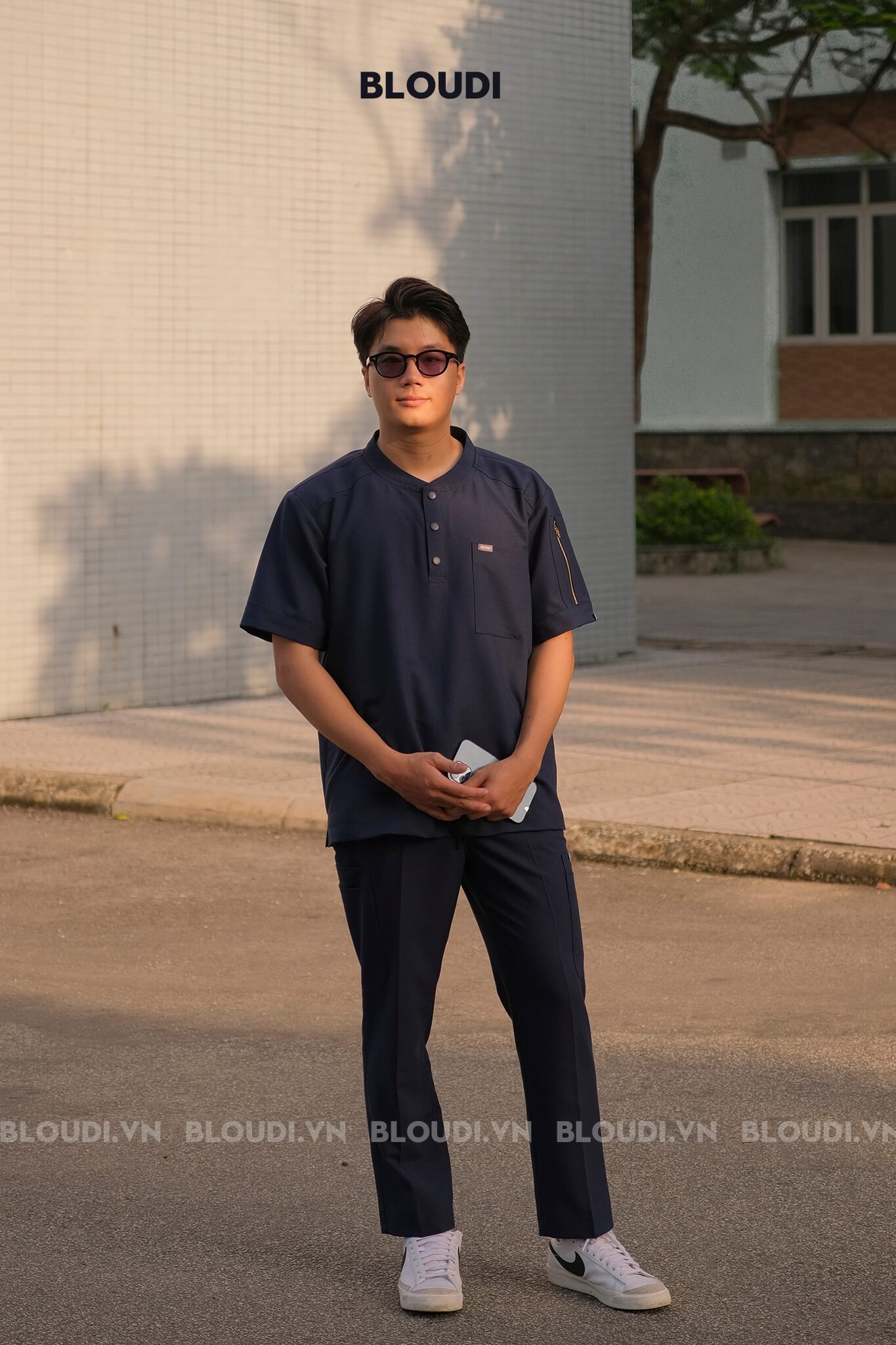 Scrub Bác Sĩ: Tìm Hiểu Về Trang Phục Không Thể Thiếu Trong Y Khoa