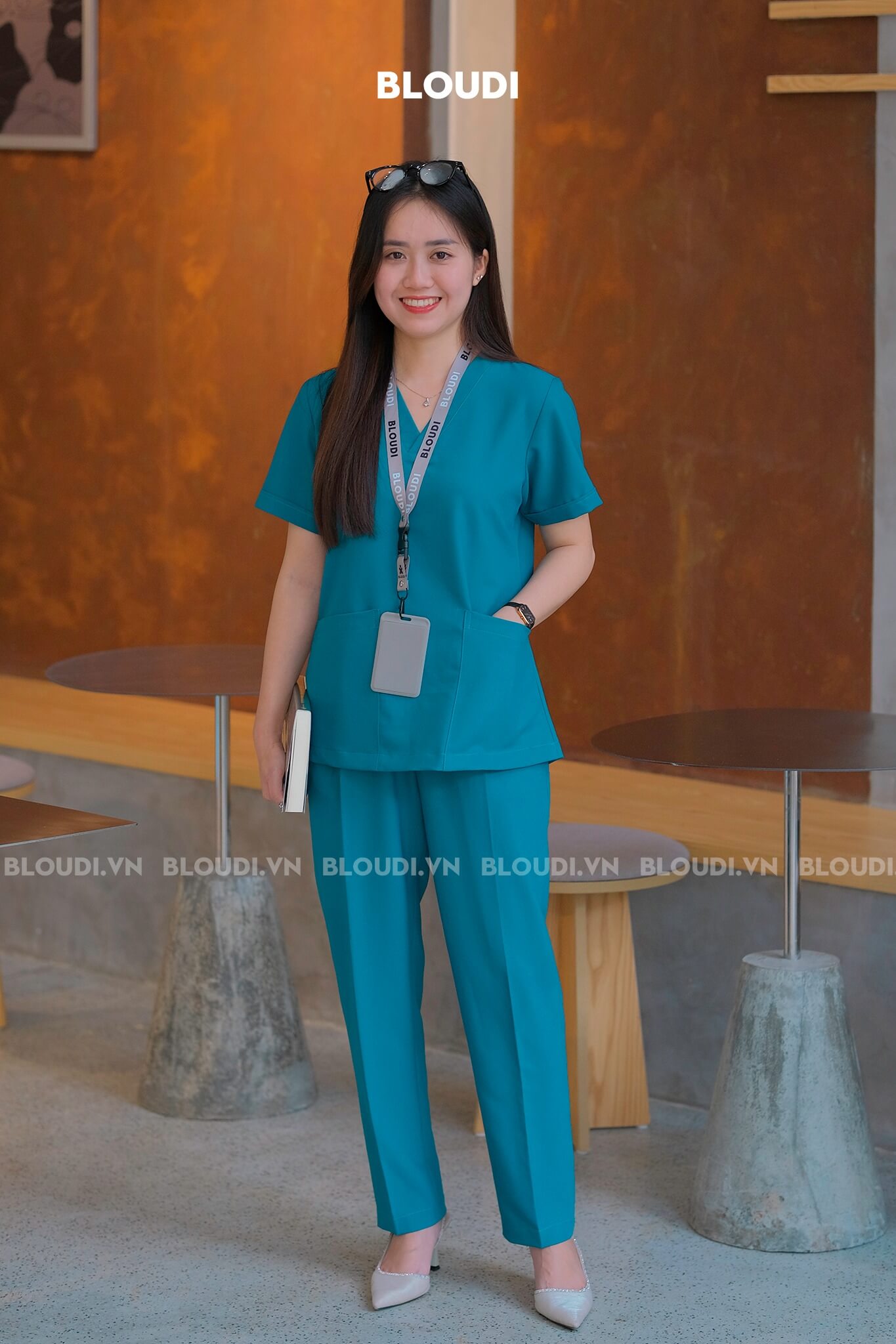 BlouDi: Nâng Tầm Phong Cách Cùng Áo Blouse Và Đồ Scrub Chất Lượng