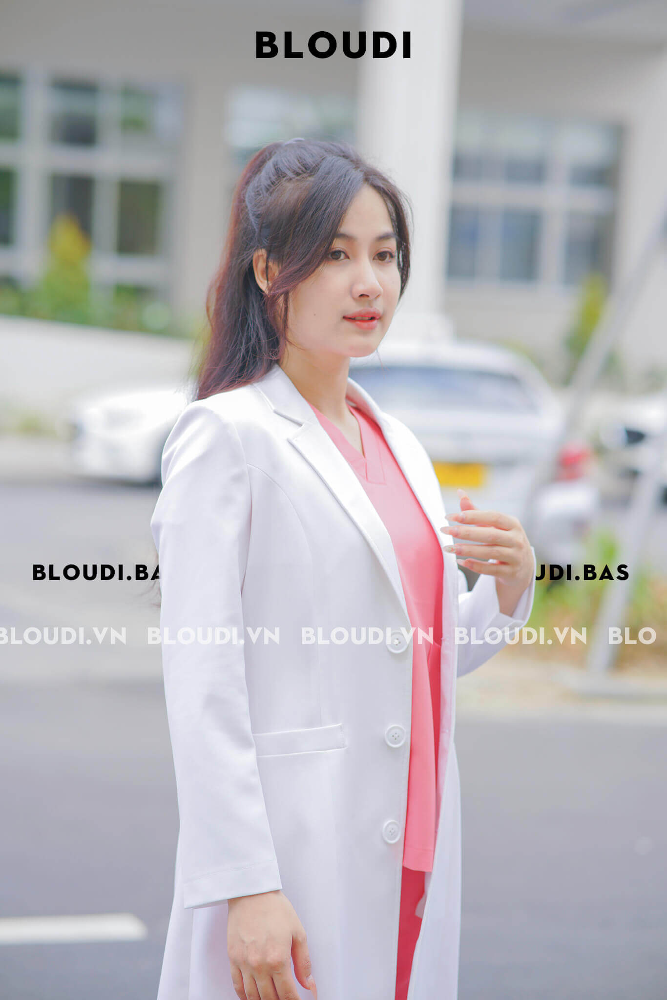 Vẻ Đẹp Dịu Dàng Của Scrub Basic Nữ Hồng Phấn