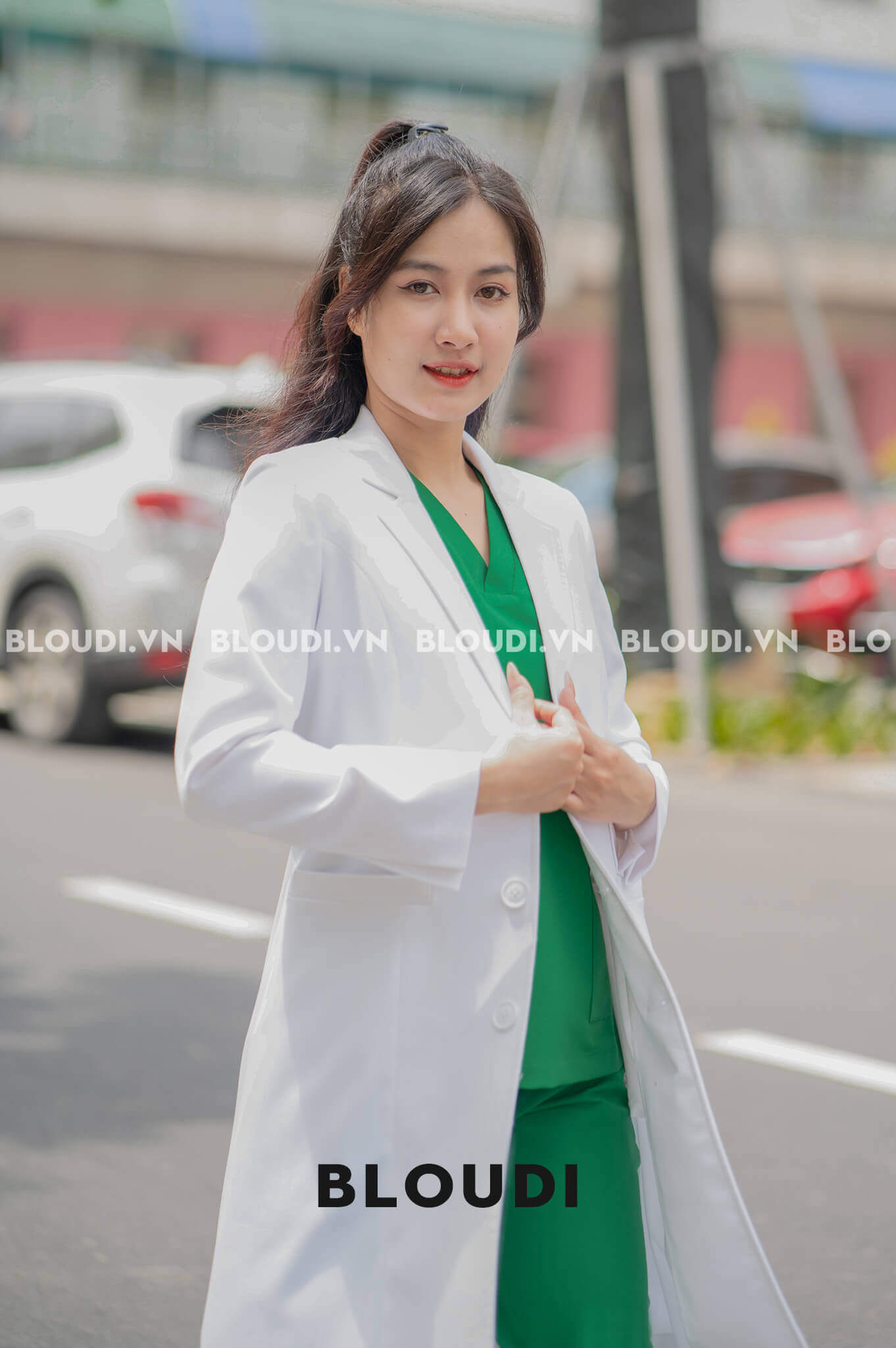 Vẻ Đẹp Tươi Tắn Của Scrub Basic Nữ Xanh Lá