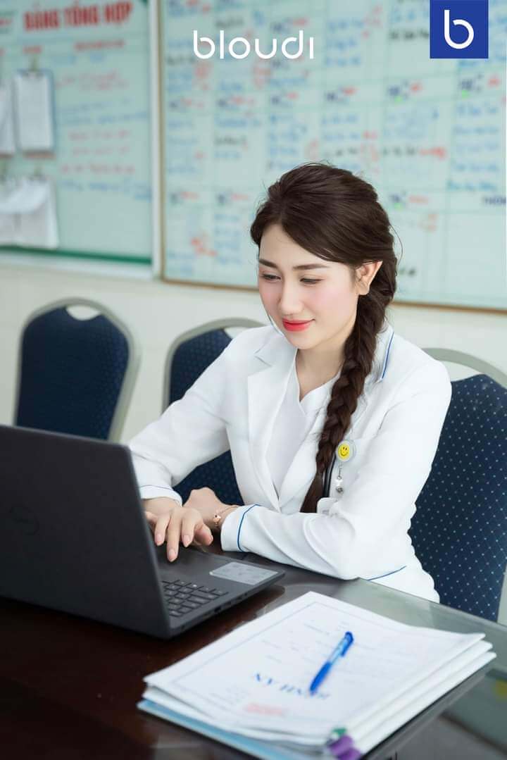 Mua Áo Blouse Y Tế Chất Lượng Ở Quận 5 Tại Bloudi