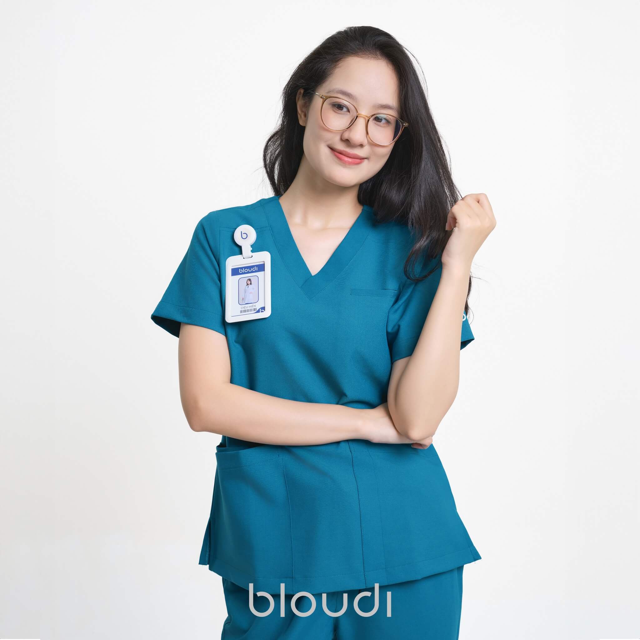 Vì Sao Nhân Viên Y Tế Nên Đầu Tư Vào Scrub Chất Lượng Cao?